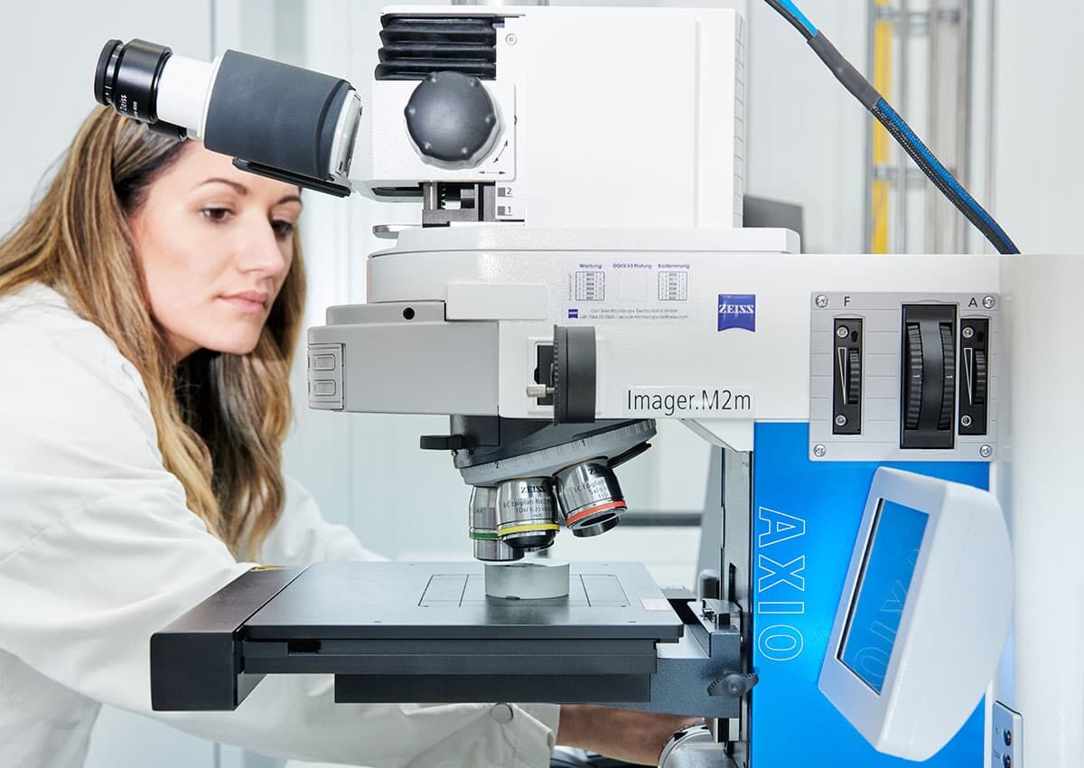 Microstructure examination under the light microscope