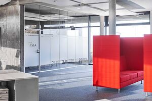 Service center for failure analysis and material analysis: Open and transparent construction method