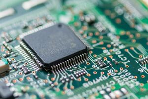 Untersuchung von hochkritischen (mikro-)elektronischen Bauteilen