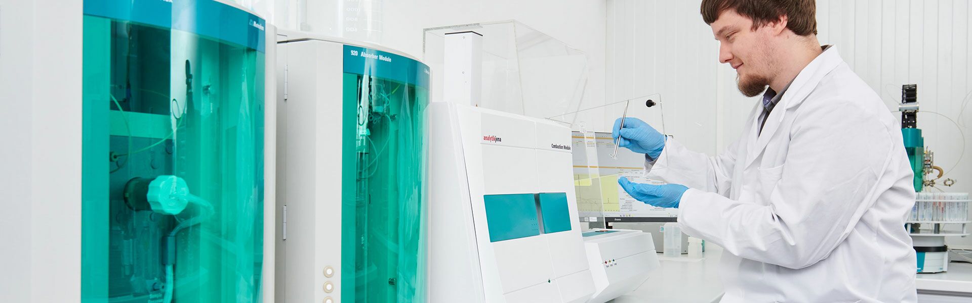 CIC analysis to determine the total fluorine content and to verify the absence of halogens