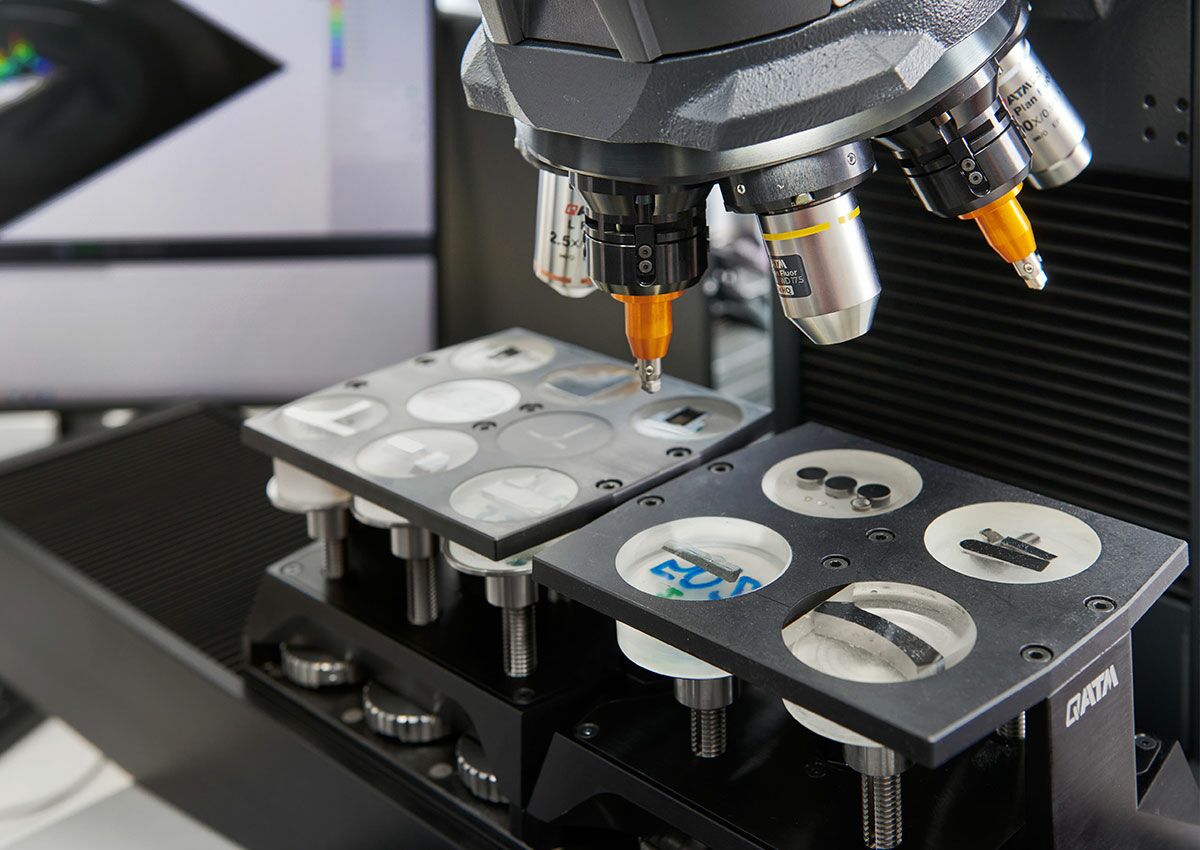 Hardness test according to Vickers, Brinell or Knoop