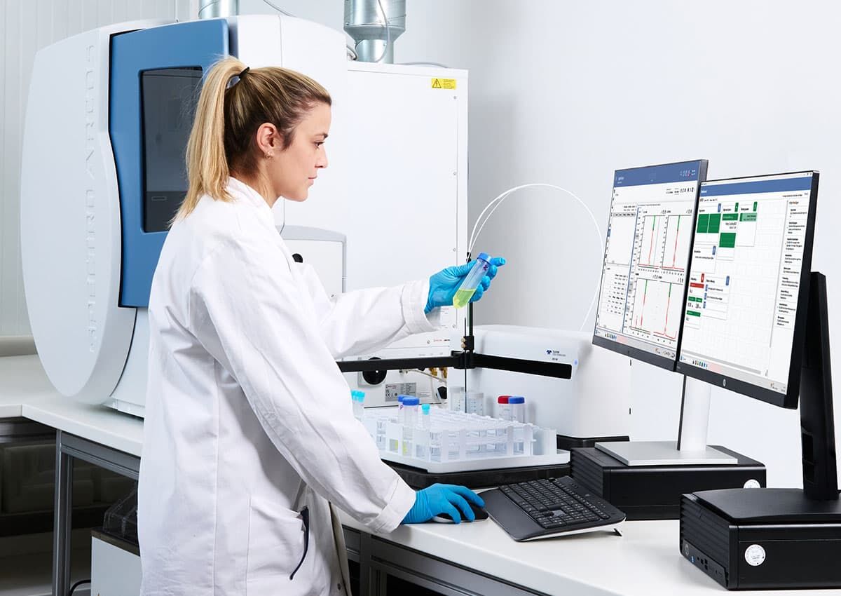 Chemische Analytik zur Erstbemusterung