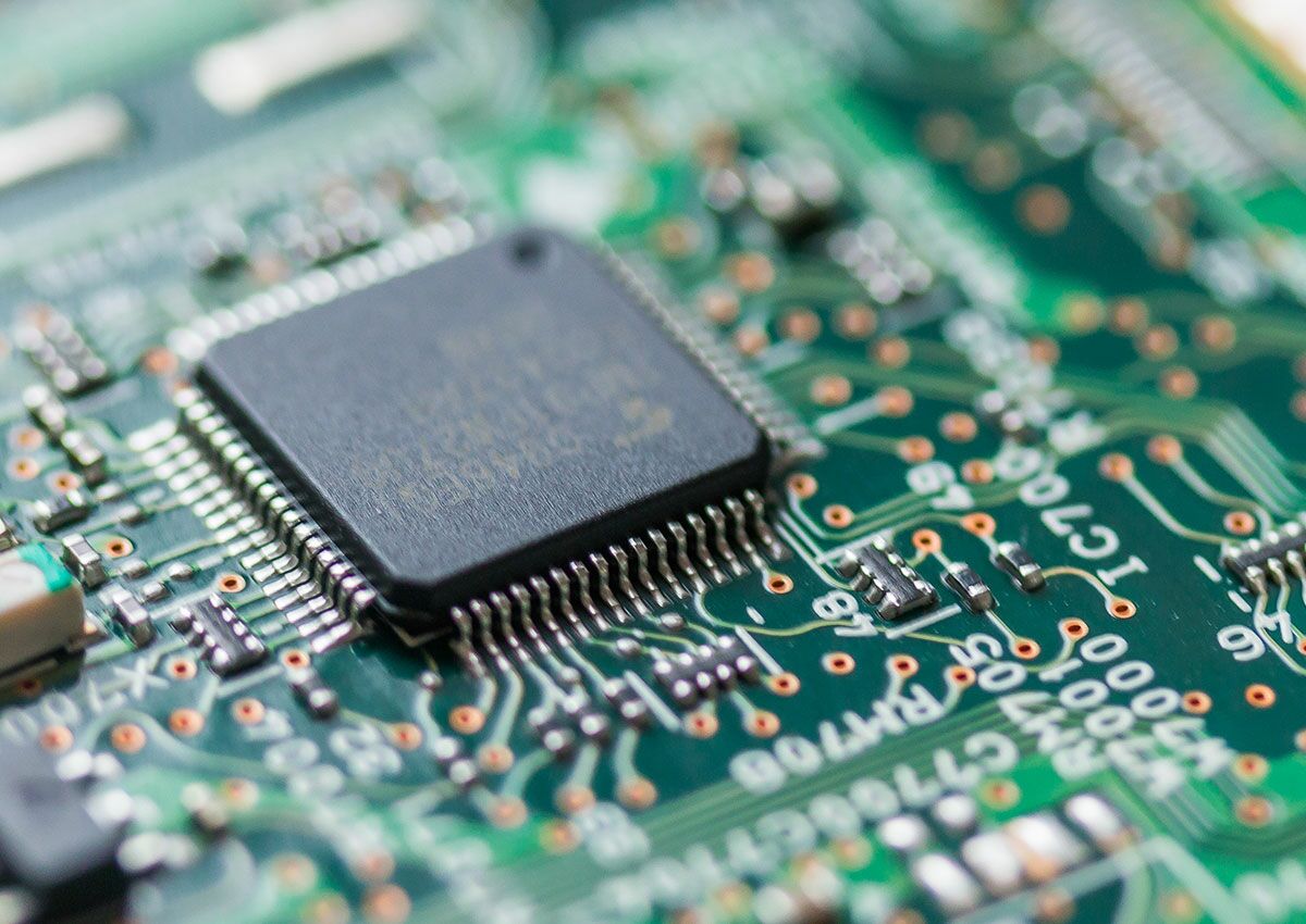 Investigation of highly critical (micro)electronic components