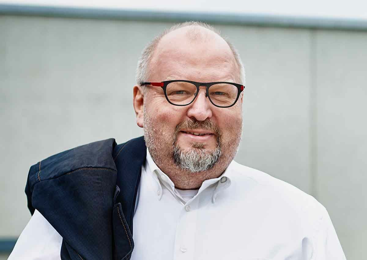 Josef Faigle, Geschäftsführer von Quality Analysis im Gespräch mit dem Wirtschatfsforum