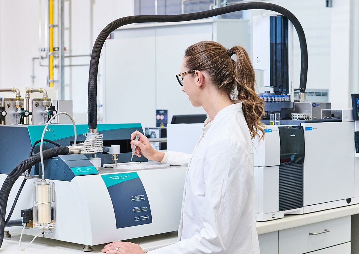 Thermogravimetry is a method for quantifying organic and inorganic components in samples