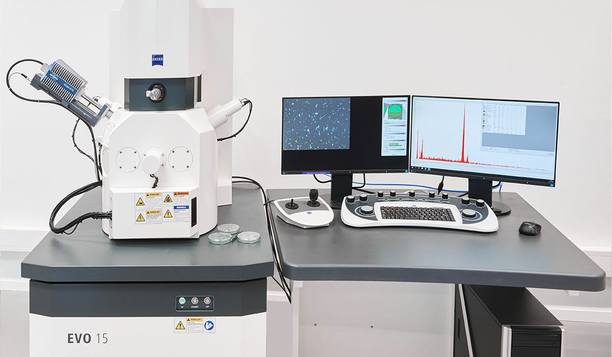 SEM: Zeiss EVO MA 25 with EDX detector
