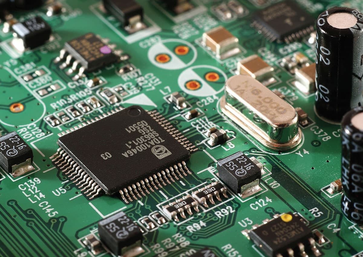 Spark emission spectroscopy in electronics production