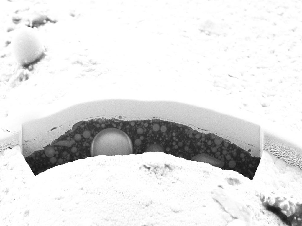 Depth analysis of a chip using FIB-SEM microscopy