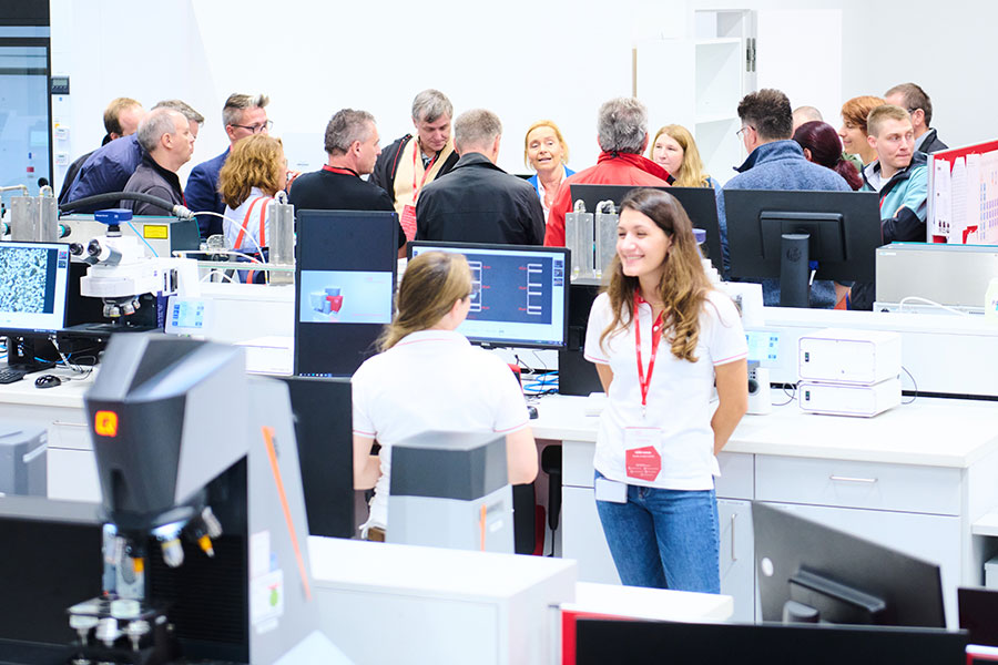 Führungen oder individueller Einblick in unsere Labore