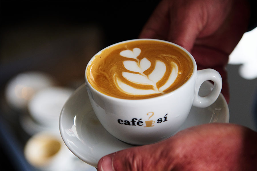 Kaffee vom Barista beim Kundentag